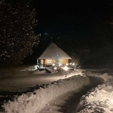 Raiskums Jaunbrenguli 빌라 외부 사진