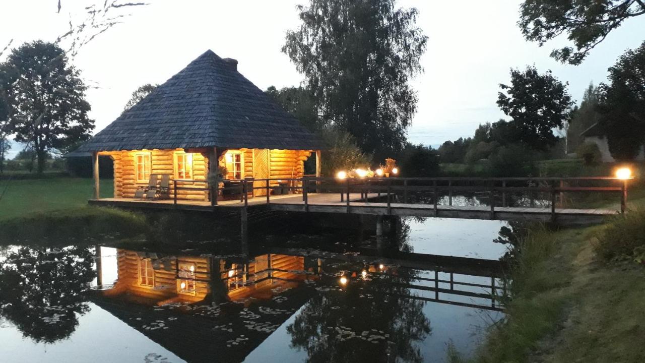Raiskums Jaunbrenguli 빌라 외부 사진